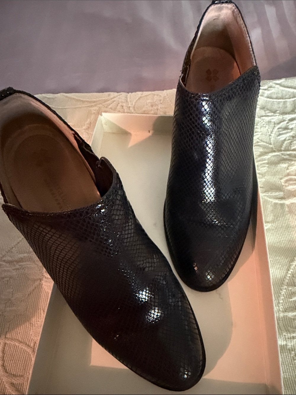Naturalizer Black Textured Slip-On Mules